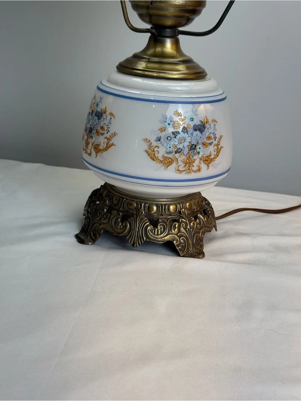 VTG “Gone With The Wind” Style Hurricane Lamp Electrified 20” Tall Cottage Core